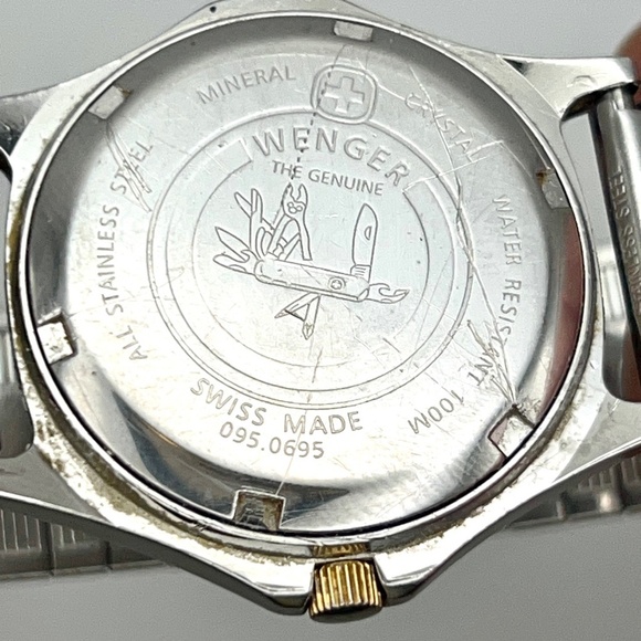 Wenger Vintage 2000 Swiss Army SMT Design Silver Gold tones Unisex Watch Working - Picture 9 of 10